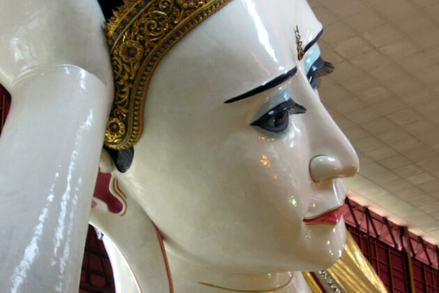 Chaukhtatgyi Buddha Temple