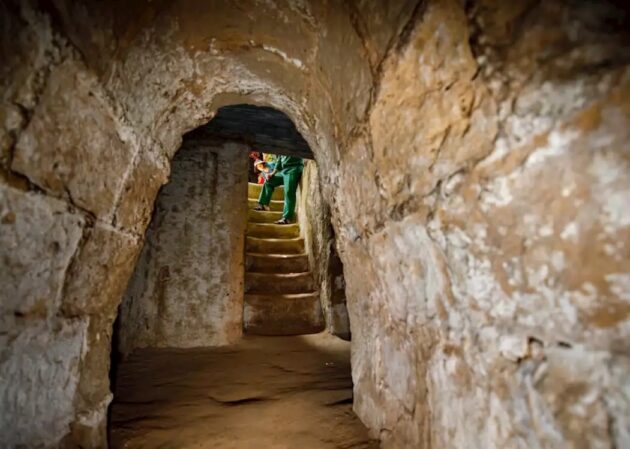 Cu Chi Tunnels