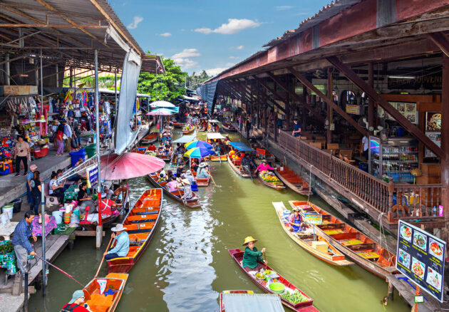 Damnoen Saduak Floating Market