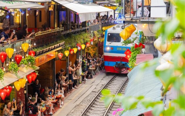Hanoi Train Street