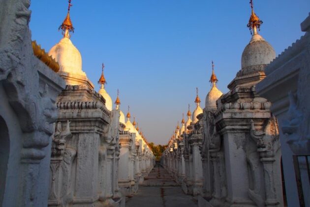 Kuthodaw Pagoda