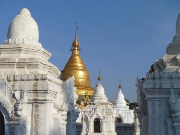 Kuthodaw Pagoda