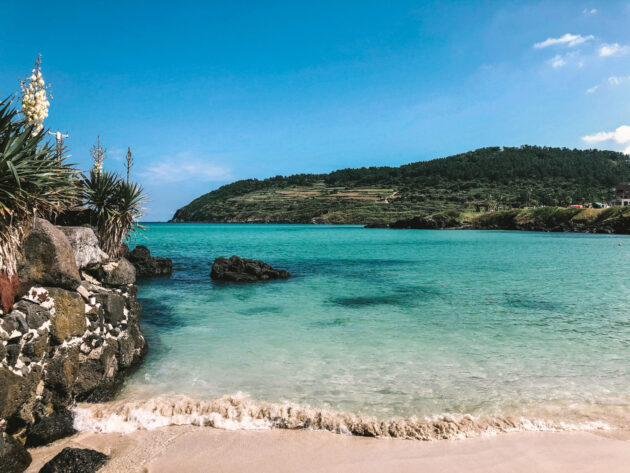 Hamdeok Beach
