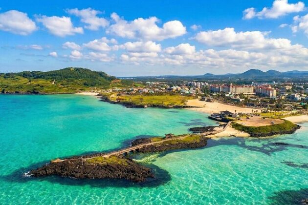 Hamdeok Beach