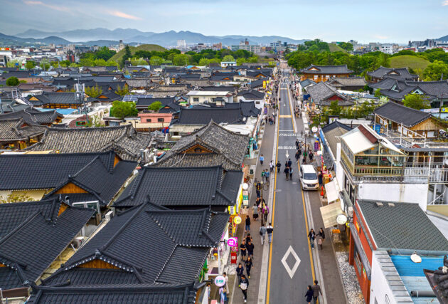 Hwangnidan-gil Street