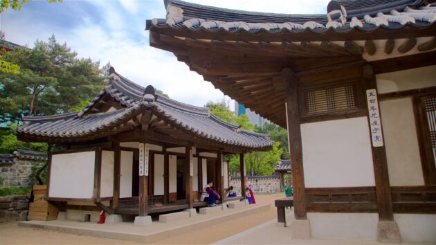 Namsangol Hanok Village