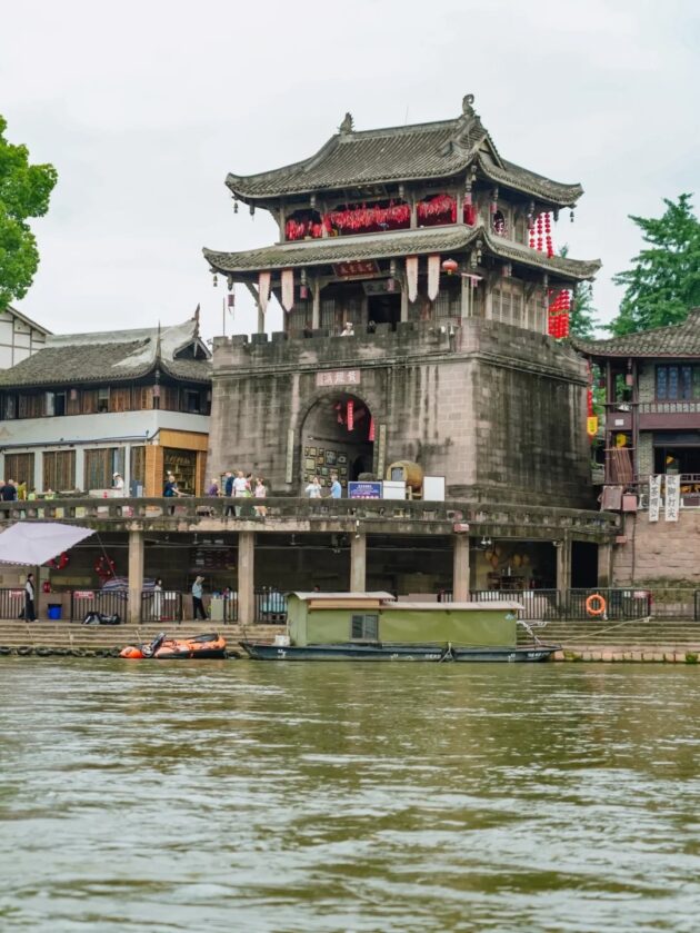 Huanglongxi Ancient Town