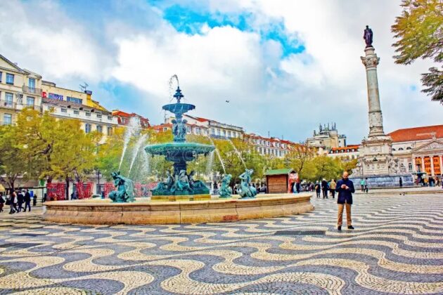 Praça Dom Pedro IV