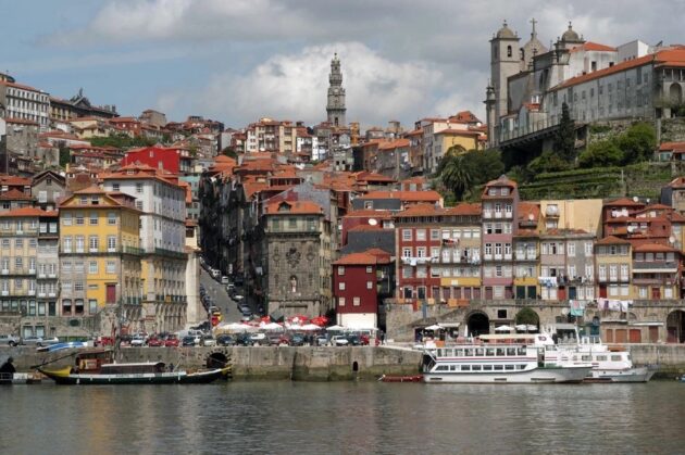 Ribeira District